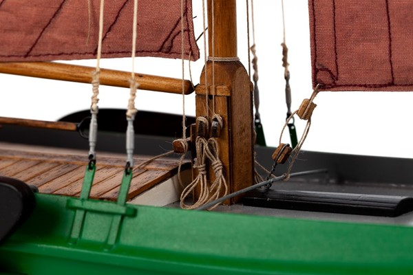 -image_Billing Boats_BB398_14