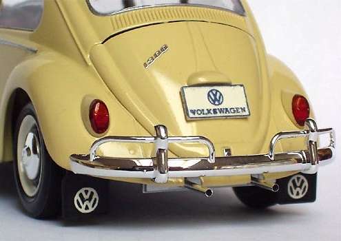  Tamiya 24136 1/24 Volkswagen 1300 Beetle 1966 Plastic
