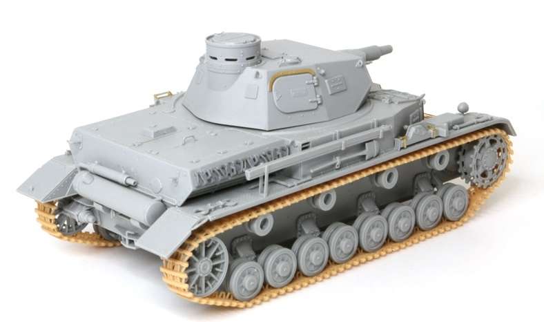 Model_dragon_6816_Panzerkampfwagen_iv_ausf_a_image_4-image_Dragon_6816_3