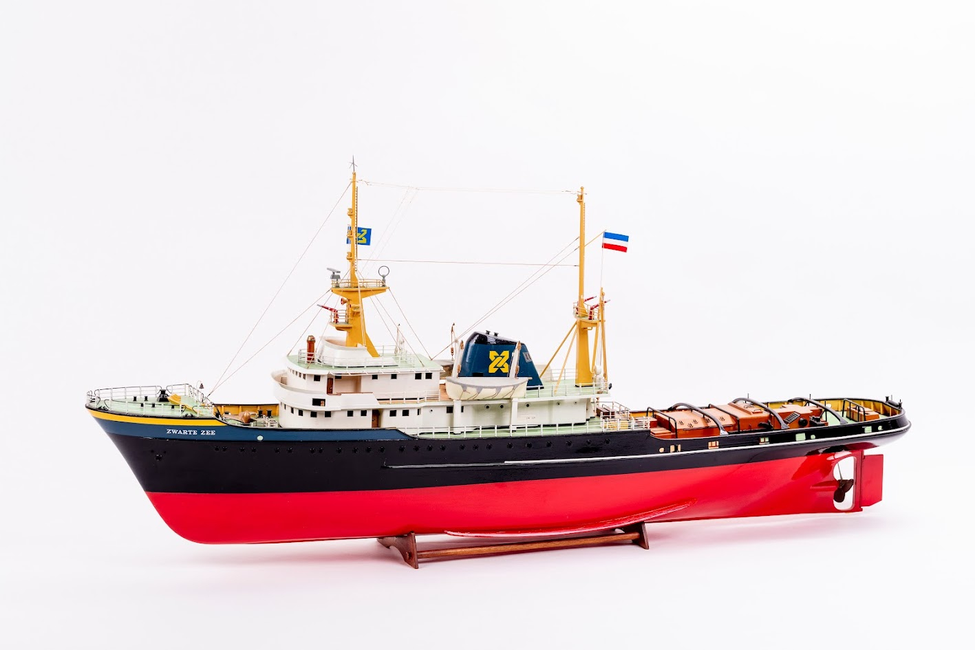 -image_Billing Boats_BB592_27