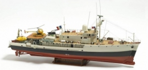 Calypso in scale 1-45 Billing Boats BB560