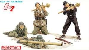 Eastern Front Tank Hunters model Dragon 6279 in 1-35