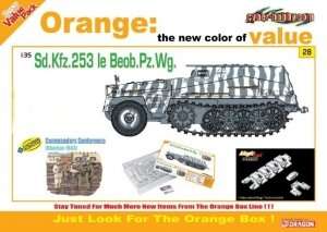 Sd.Kfz.253 le Beob.Pz.Wg. bonus figure set in scale 1-35