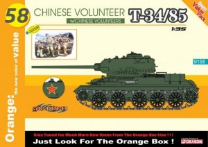 Chinese Volunteer T-34/85 with Chinese Volunteers Cyber Hobby 9158