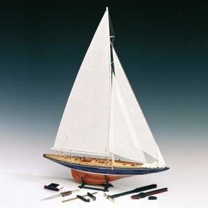 Endeavour - Amati 1700/10 - wooden ship and tools included