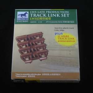 LWS Late-Production Track link set in 1:35 AB3515 Bronco 