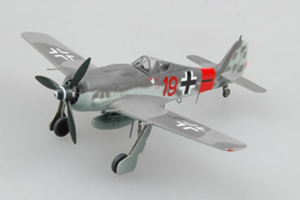 Gotowy model FW190A-8 Red 19 Easy Model 36361