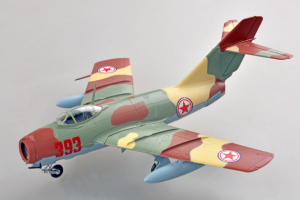 Gotowy model MiG-15 bis North Korean Air Force Easy Model 37134
