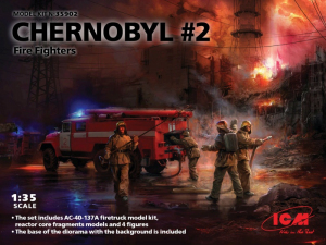 ICM 35902 Zestaw Czarnobyl - wóz strażacki i strażacy