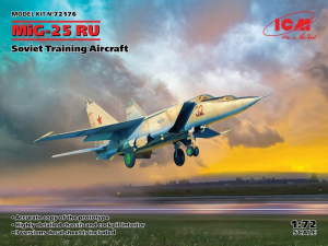 MiG-25 RU Soviet Training Aircraft model ICM 72176 in 1-72