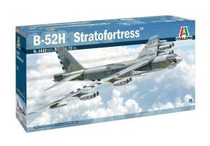 B-52H Stratofortress model Italeri 1442 in 1-72
