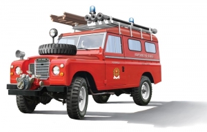 Land Rover Fire Truck model Italeri 3660 in 1-24