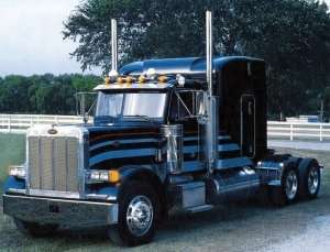 Classic Peterbilt 378 - Long Hauler in scale 1-24