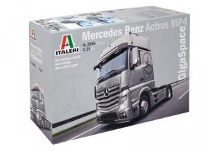 Mercedes Benz Actros MP4 Gigaspace model Italeri 3905