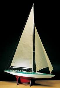 Jacht Constellation  Amati 170080 drewniany model w skali 1:35