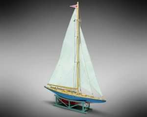 Jacht Endeavour Mamoli MM14 drewniany model 1-193