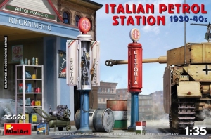 Italian Petrol Station 1930-40s model MiniArt 35620 in 1-35