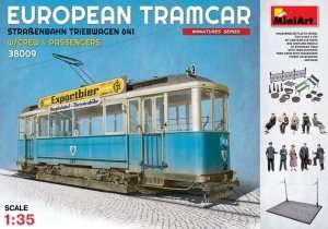 MiniArt 38009 European Tramcar with Crew & Passengers 1/35