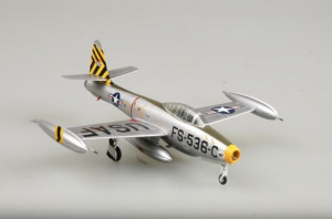 Die Cast F-84E Thunderjet Easy Model 37109 in 1-72