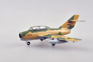 Die Cast MiG-15 UTI Easy Model 37136 in 1-72