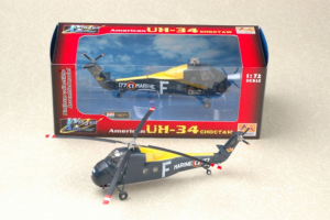 Die Cast helicopter UH-34 Choctaw Easy Model 37013 in 1-72