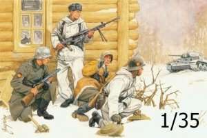 German Blue Division in scale 1-35 Dragon 6674