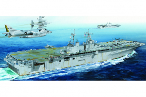 Model Hobby Boss 83405 LHD-4 USS Boxer 