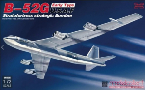 B-52G Stratofortress strategic Bomber Modelcollect UA72207 in 1-72