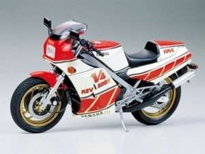 Tamiya 14037 Yamaha RZV500R