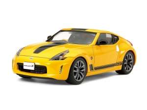 Nissan 370Z Heritage Edition model Tamiya in 1-24