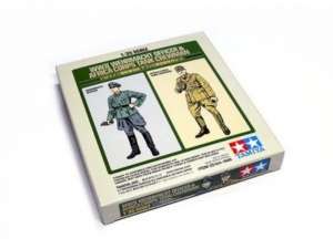 Tamiya 25154 WWII Wehrmacht Officer and Africa Corps Tank Crewman