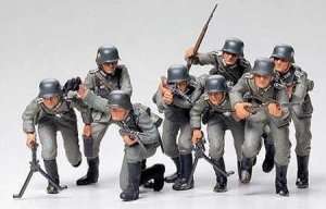 German Assault Troops in scale 1-35 Tamiya 35030