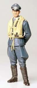 Tamiya 36302 WWII German Luftwaffe Ace Pilot