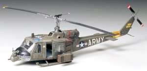 Tamiya 60722 Helikopter Bell UH-1B Huey
