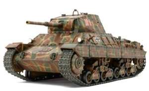 Italian Heavy Tank P40 in scale 1-35 limited edition
