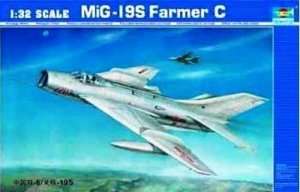 Trumpeter 02207 MiG-19S Farmer C(F-6)