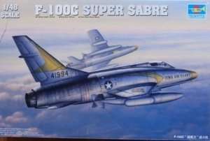Model fighter F-100C Super Sabre in scale 1:48