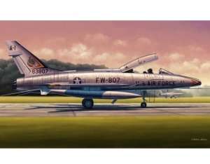 Model fighter F-100F Super Sabre 1:48