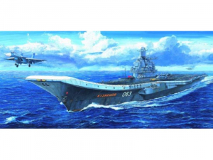 USSR Admiral Kuznetsov model Trumpeter 05713 in 1-700