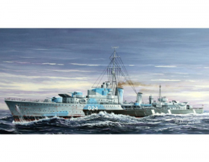 HMS Huron 1944 model Trumpeter 05759 in 1-700 