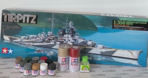 Gift Set Tamiya 78015 Tirpitz with paints and glue