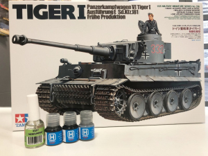 Zestaw z farbami Tamiya 35216 German tank Tiger I Early Production skala 1:35
