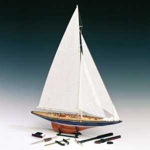 Endeavour - Amati 1700/10 - wooden ship and tools included 