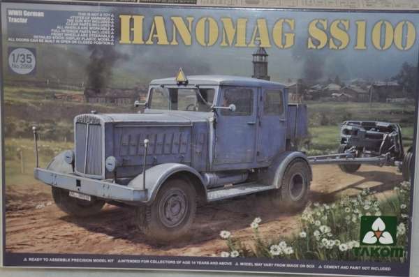 Niemiecki ciągnik holowniczy Hanomag SS-100, plastikowy model do sklejania Takom 2068 w skali 1:35-image_Takom_2068_1