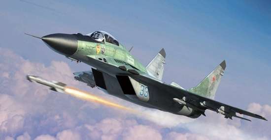 Rosyjski współczesny samolot myśliwski MiG-29C Fulcrum , plastikowy model do sklejania Trumpeter 01675 w skali 1:72-image_Trumpeter_01675_1