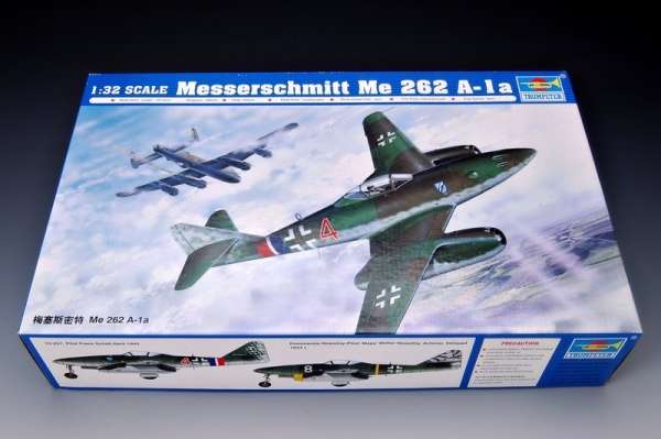 German fighter Messerschmitt Me262_a_1a plastikowy_model_do_sklejania_trumpeter_02235_image_13-image_Trumpeter_02235_3