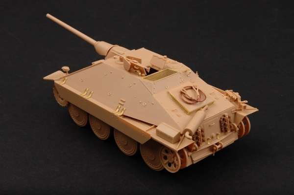 German Jagdpanzer 38(t) Starr - Hetzer model_trumpeter_tru05524_image_15-image_Trumpeter_05524_3