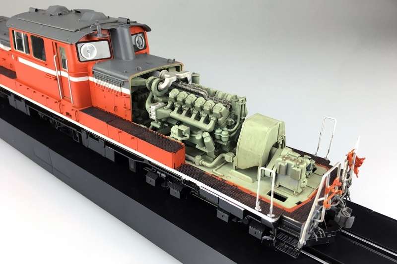 aoshima_00999_diesel_locomotive_dd51_standard_type_shop_modeledo_image_4-image_Aoshima_00999_3