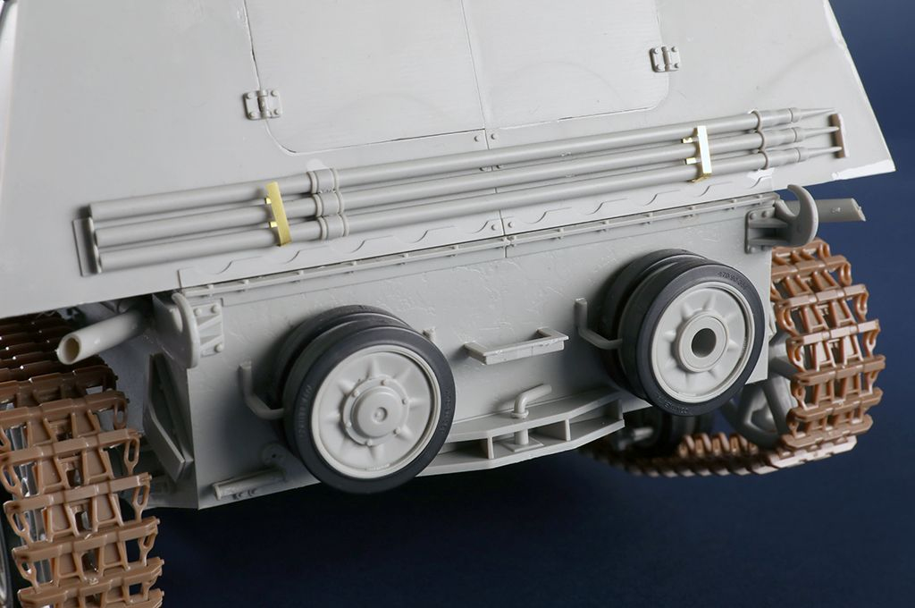 -image_Trumpeter_00954_12