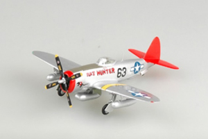 Die Cast model P-47D Thunderbolt Easy Model 39204 1:72
